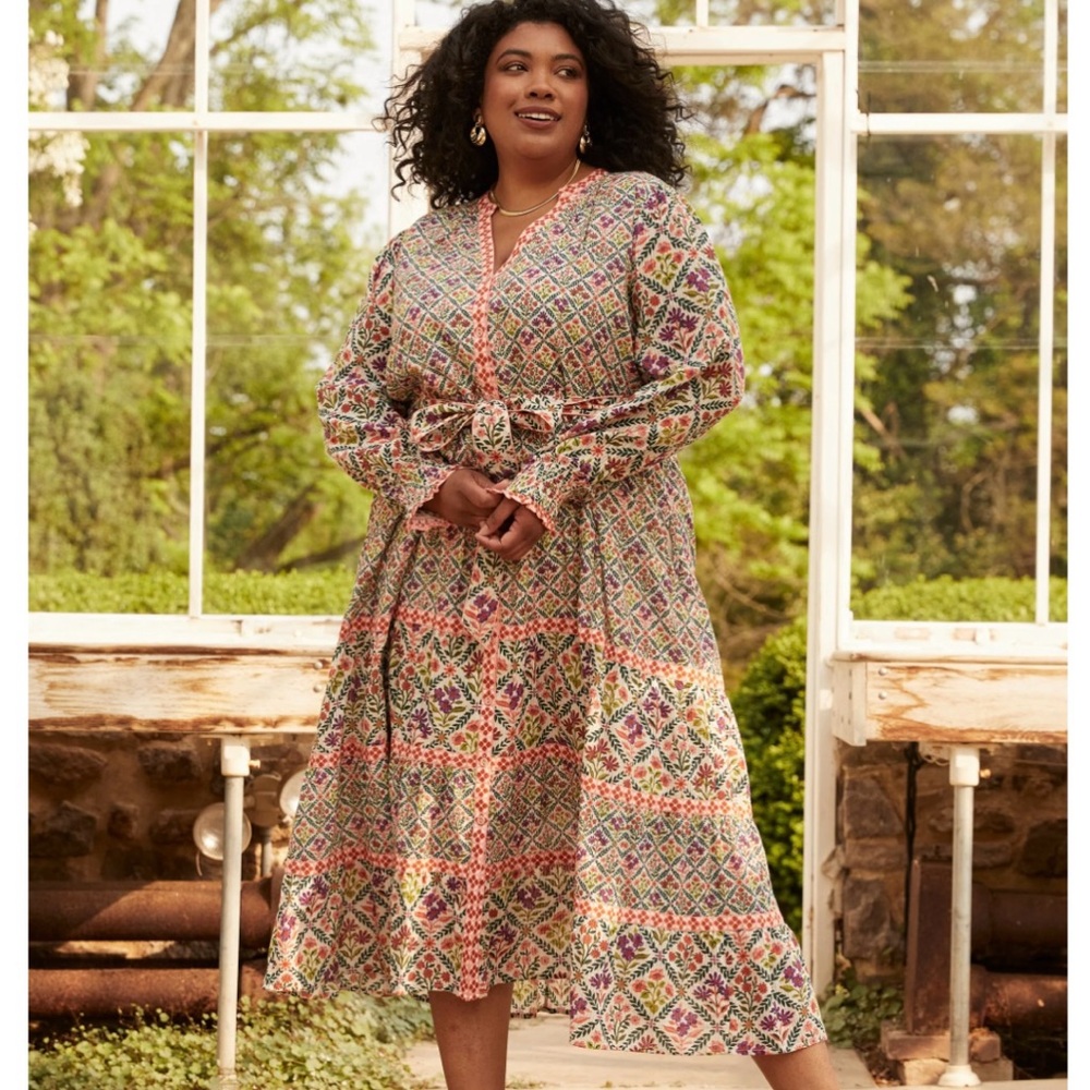 Women’s Printfresh Vibrant Floral Long Sleeve Dress - Size L